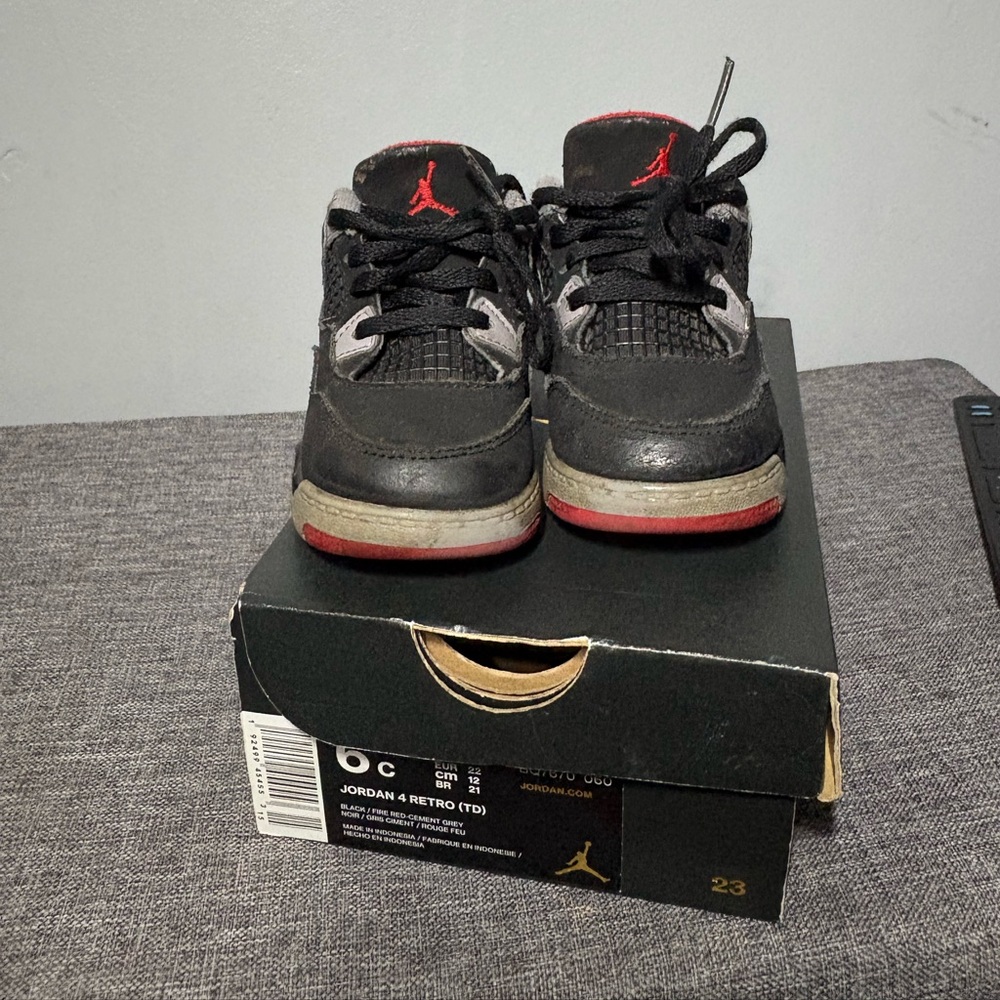 Jordan Kids Retro 4 Black Red Sneakers